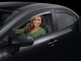 Toyota matrix 2009 дефлектор