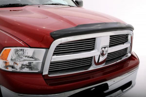 Dodge Ram 2012-2013 - Дефлектор капота (мухобойка), темный, AVS. фото, цена