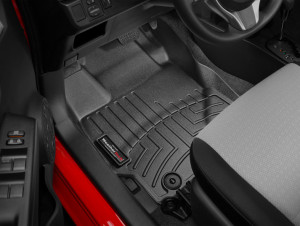 Toyota Yaris 2012-2014 - Коврики резиновые с бортиком, передние, черные. (WeatherTech) фото, цена