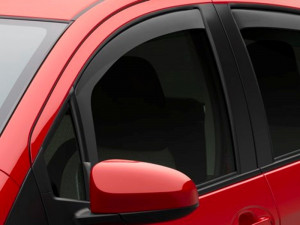 Toyota Yaris 2012-2014 - (5-Door Hatchback) Дефлекторы окон (ветровики), передние, темные. (WeatherTech)                                фото, цена