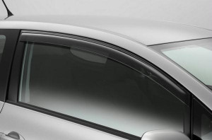 Toyota Auris 2006-2014 - Дефлекторы окон  передние, дымчатые,  к-т 2 шт. (EGR) фото, цена