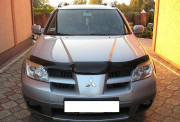 Mitsubishi Outlander 2003-2007 - Дефлектор капота (мухобойка), темный. (SIM) фото, цена