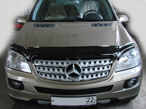 Mercedes-Benz ML 2006-2011 - Дефлектор капота (мухобойка), темный (SIM) фото, цена