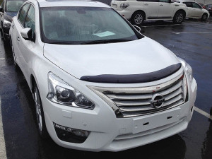 Nissan Teana 2013-2015 - Дефлектор капота (мухобойка), темный. (SIM) фото, цена