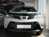 Коврик резиновый в toyota rav4