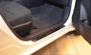BMW X3 2004-2010 - Накладки на внутренние порожки, к-т 4 шт. (НатаНико) фото, цена