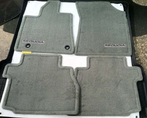 Toyota Sequoia 2013-2015 - Коврики тканевые, к-т 4 шт, серые (Toyota) фото, цена