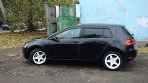 Volkswagen Golf 2013-2016 - Дефлекторы окон (ветровики), к-т 4 шт, темные. Cobra Tuning. фото, цена