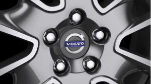 Volvo XC90 2015-2016 - Набор замыкаемых колесных болтов, к-т 4 шт (Volvo) фото, цена