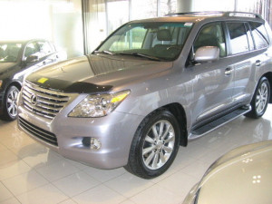 Lexus LX 2009-2015 - Дефлектор капота (мухобойка), темный. (FORMFIT) фото, цена