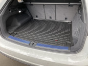 Volkswagen Touareg 2019-2023 - Коврики резиновые в багажник черные. (WeatherTech) фото, цена