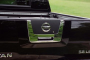 Nissan Titan 2004-2009 - Хромированная накладка на ручку багажника. фото, цена