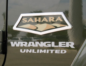 Jeep Wrangler 2007-2015 - Хромированные накладки Sahara Trim  к-т 2 шт. фото, цена