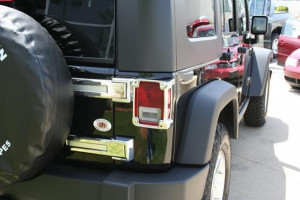 Jeep Wrangler 2007-2015 - Хромированные накладки на задние фонари. фото, цена