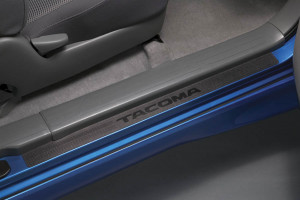Toyota Tacoma 2005-2010 - Порожки внутренние - Door Sill Protectors (Regular/Access/Double Cab)  к-т 2/4 шт. фото, цена